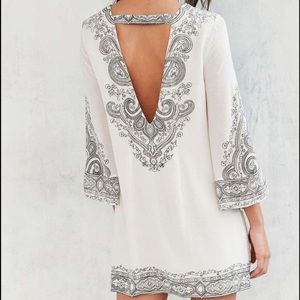 ecoté geneva printed shift dress size small